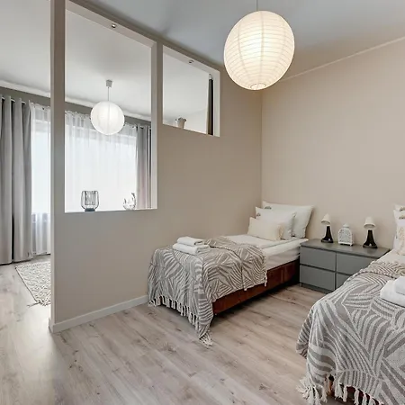 Center & Seaside By Downtown דירה