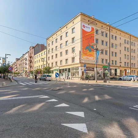 Center & Seaside By Downtown דירה *