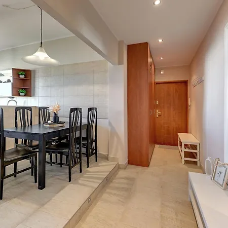 Center & Seaside By Downtown דירה *